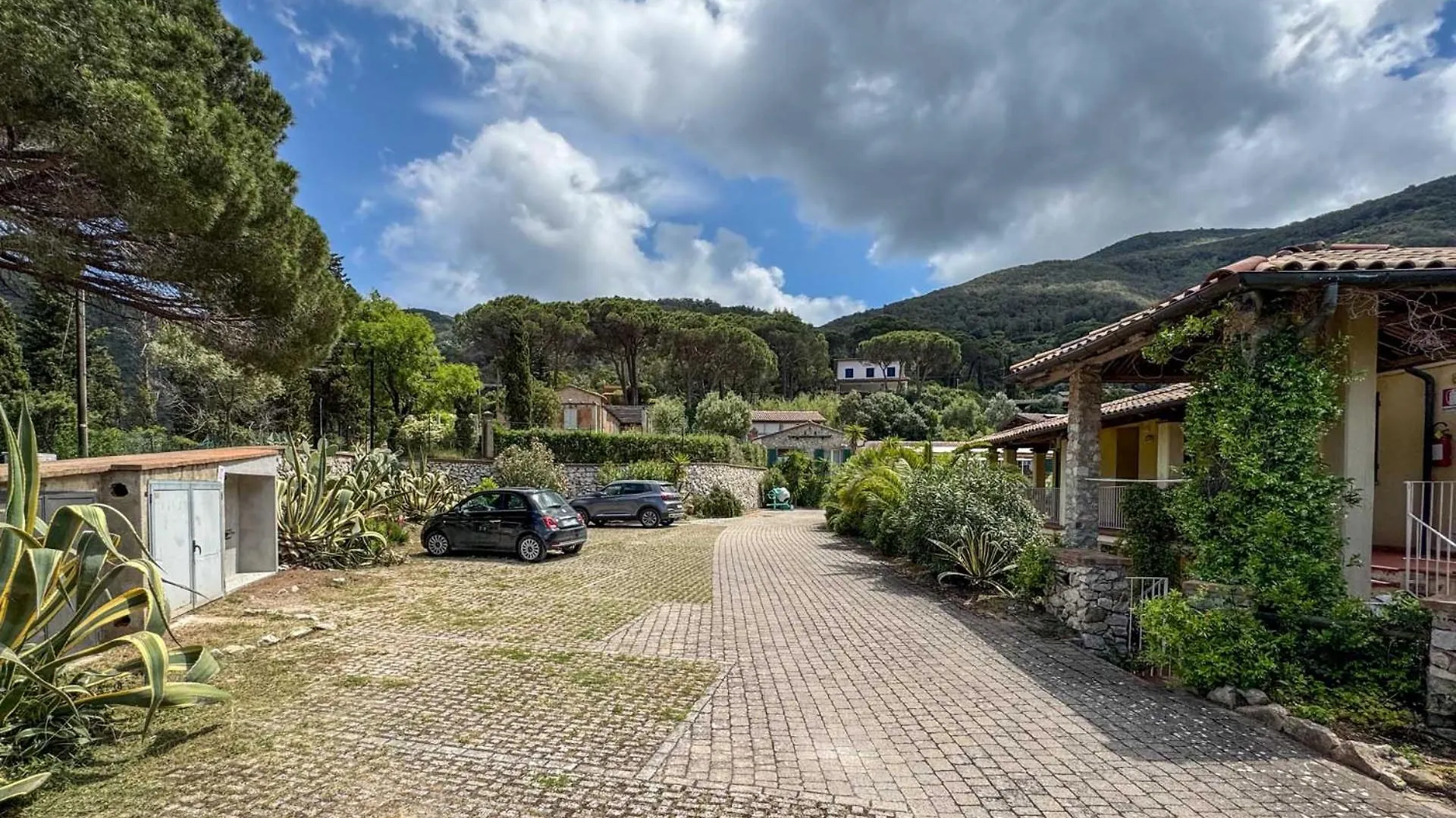 Borgo Alloro Casa Castagno Apartment